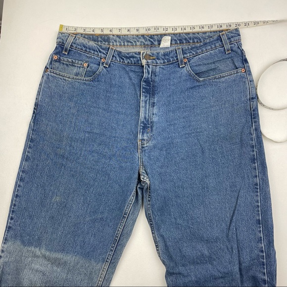 Vintage Levi’s 550 High Waist wedgie fit Jeans - Picture 2 of 8